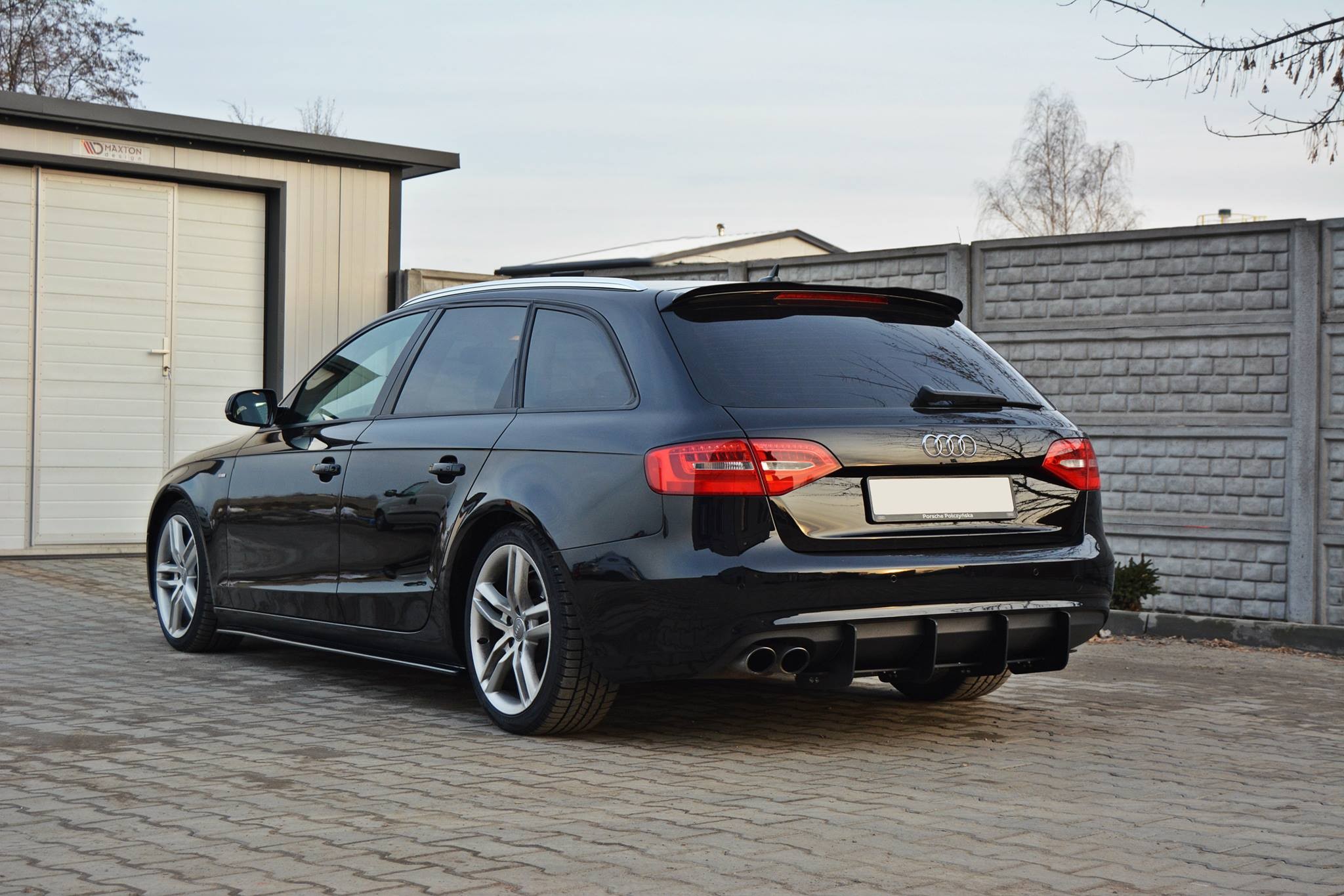 Dyfuzor RACE Tylnego Zderzaka ABS - Audi A4 B8 Avant - MAPET-TUNING