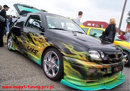 VW_GOLF.JPG
