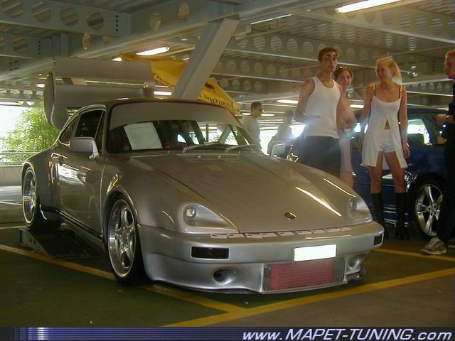 Porsche_2.jpg