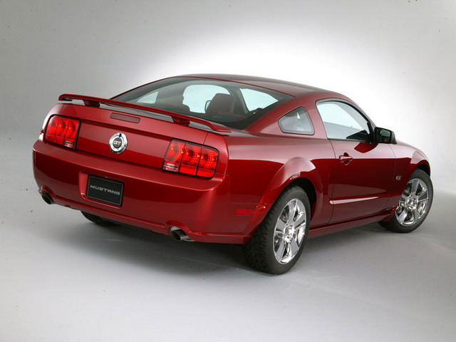 mustang1.jpg