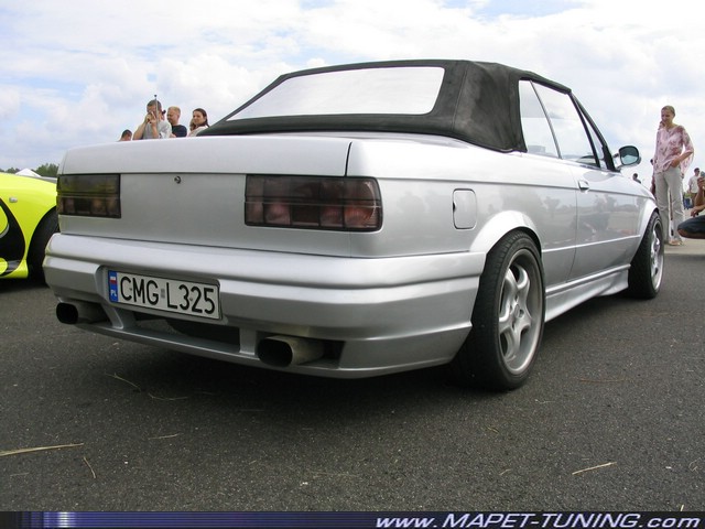 BMW 3 E30 (09).JPG