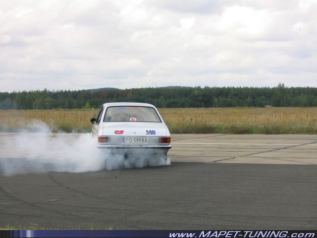 Ford Escort drift (16).JPG