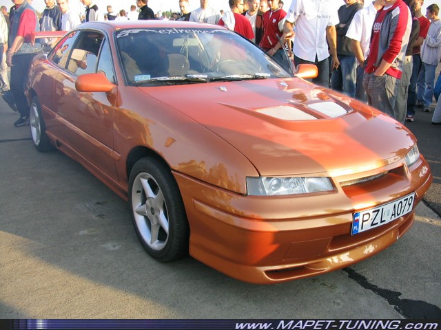 Opel Calibra (17).JPG